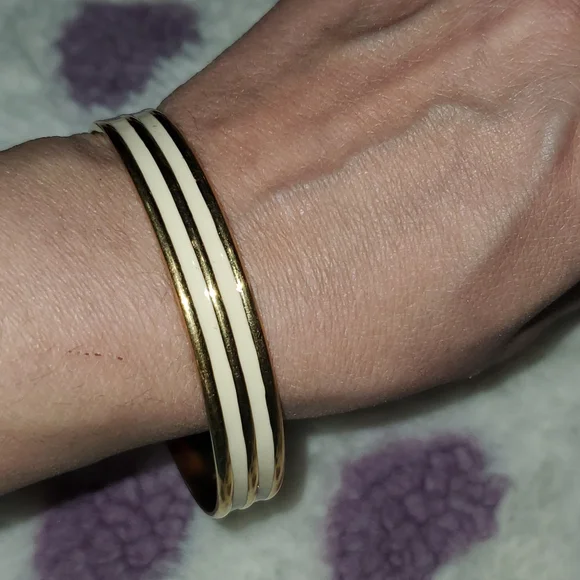 Trifari shop bangle bracelet